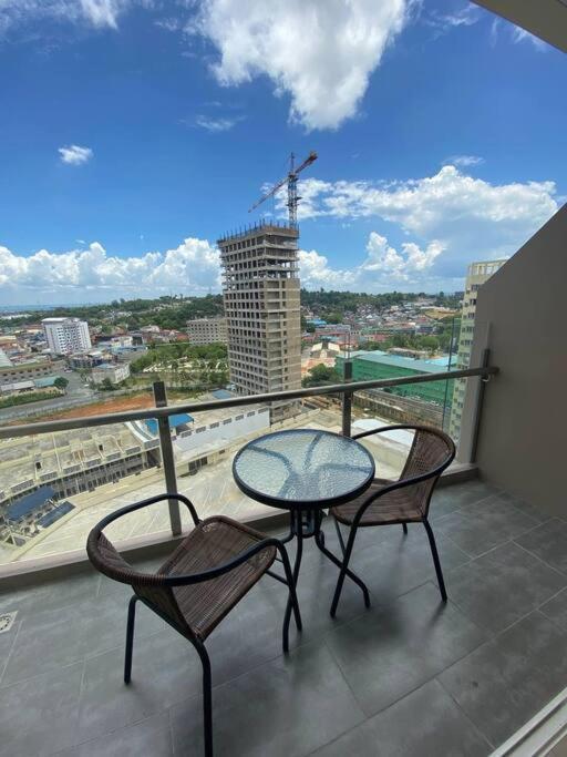Nagoya Thamrin Apartment High Floor With View Kültér fotó