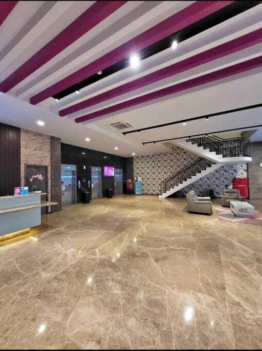 Nagoya Thamrin Apartment High Floor With View Kültér fotó