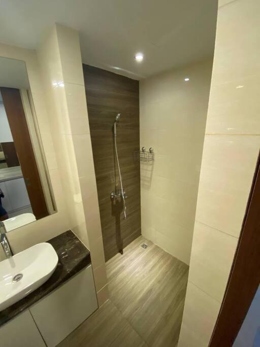 Nagoya Thamrin Apartment High Floor With View Kültér fotó