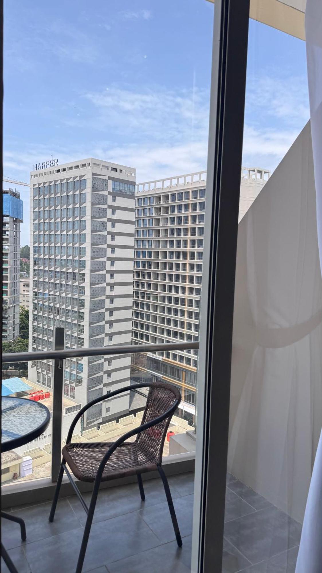 Nagoya Thamrin Apartment High Floor With View Kültér fotó
